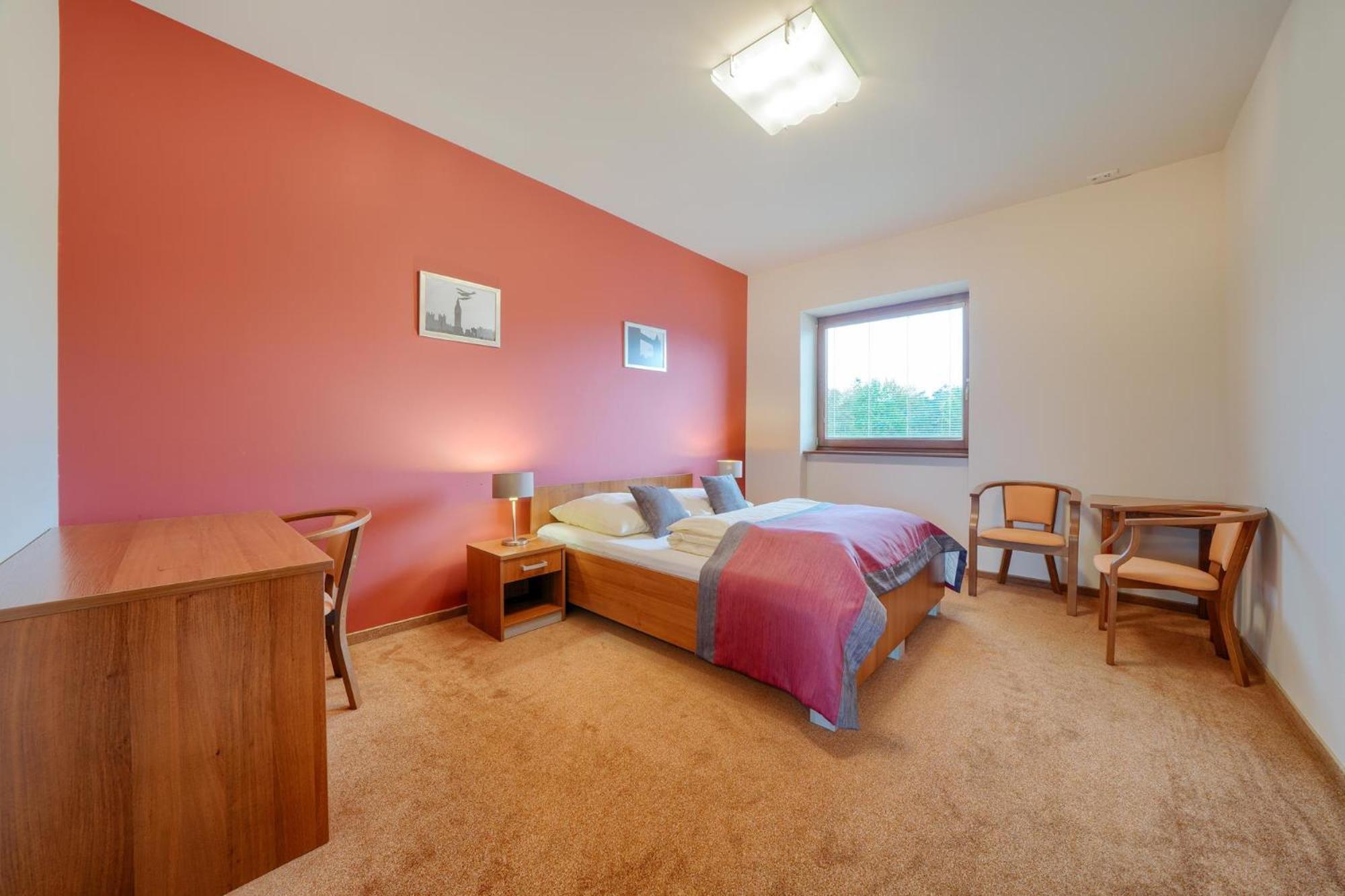 Hotel Aviator Kamien Slaski Esterno foto