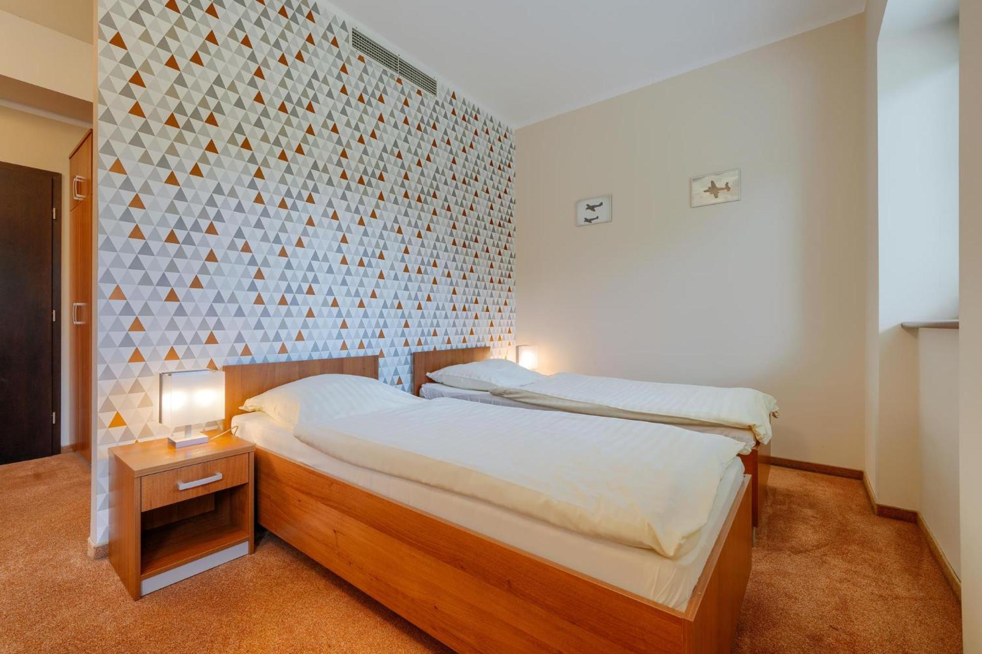 Hotel Aviator Kamien Slaski Esterno foto